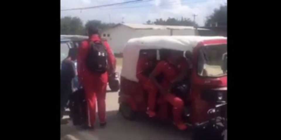 Bloquean maestros en Chiapas a jugadores del Toluca