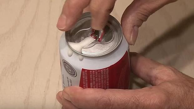 Video: ¿cómo fabricar una máquina de palomitas con una lata?