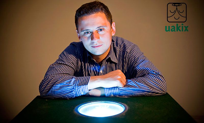 Baldosas que generan energía en cada pisada - laurence-uakix