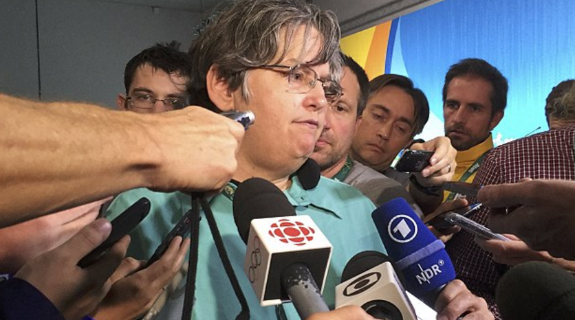 Autobús atacado en Río fue baleado: pasajeros - lee-michaelson