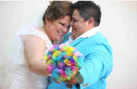 IMSS niega afiliación a la primera pareja gay casada en Nuevo Léon - matrimonio