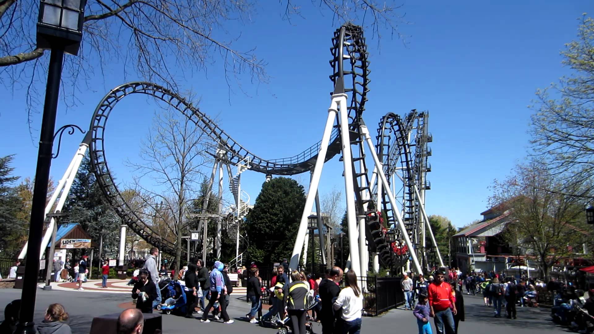 Video: se atora montaña rusa en Estados Unidos