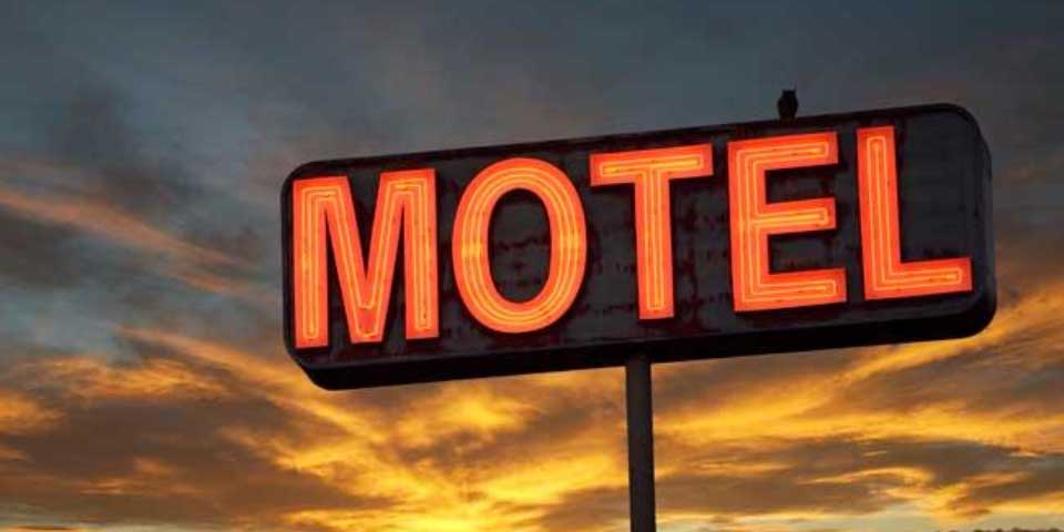 ¿Quién va más a los hoteles de paso y cuál es el que está más cerca?