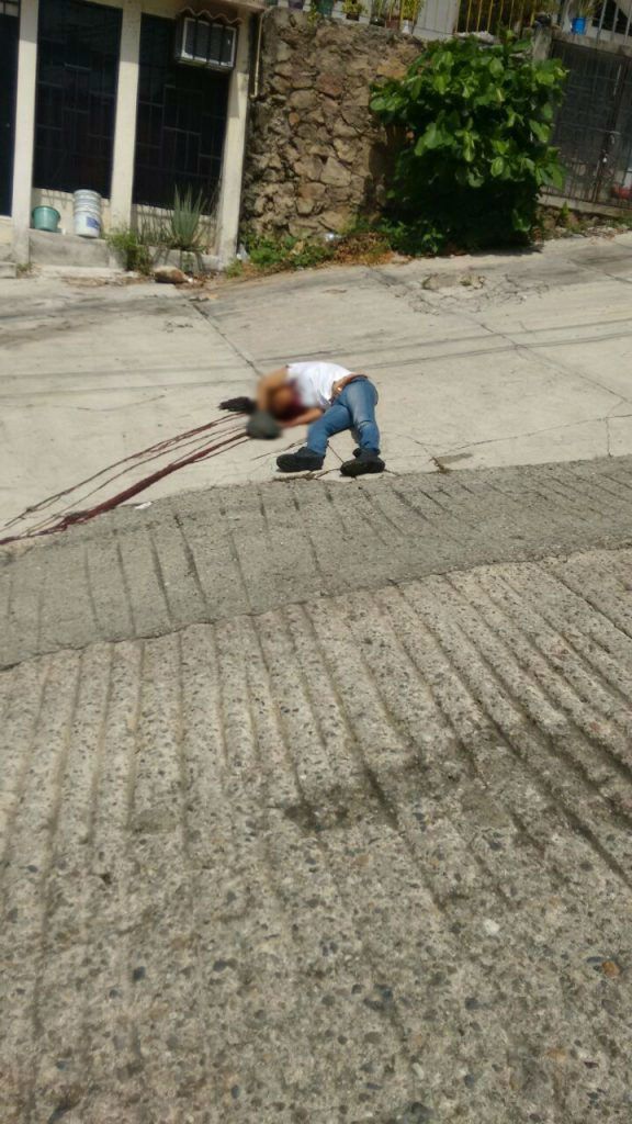 Asesinan a mujer en la colonia Altamira de Acapulco - nomberuan-576x1024