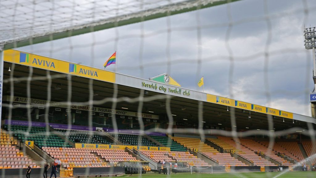 Contundente respuesta del Norwich a un comentario homofóbico - norwich-pride-1-1024x576