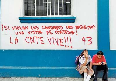 ¡Arriba las manos, soy "profe"! - pinta_MILIMA20160823_0003_1