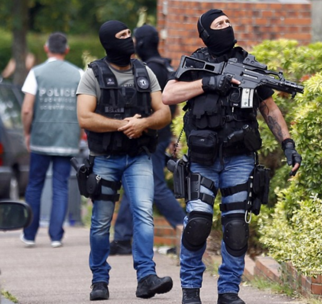 Detienen a un refugiado que planeaba cometer un atentado en París - police-france