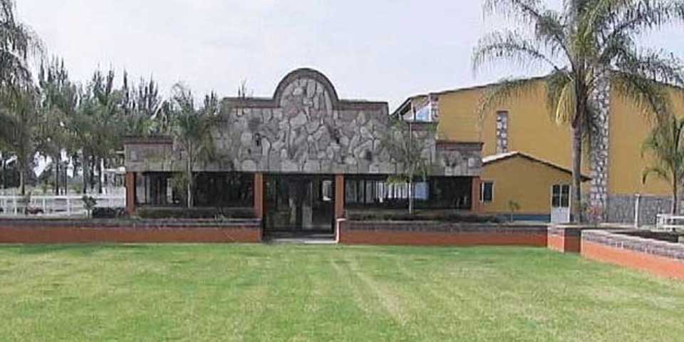 Rancho de alcalde de Michoacán sirvió como sede de reunión de narcotraficantes