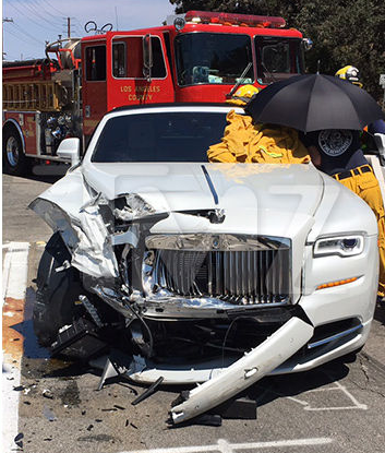 Kris Jenner resulta lesionada en accidente de auto - rolls-royce-jenner