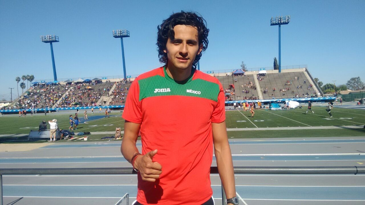 Alberto Álvarez se clasifica a la final de salto  triple