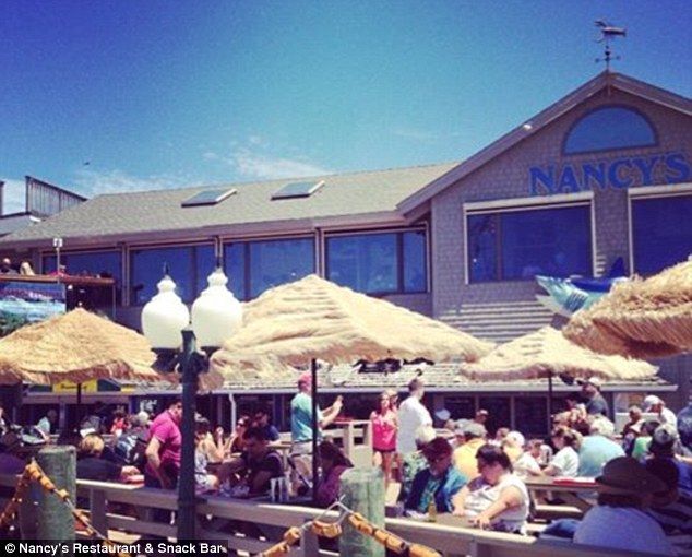 La hija de Obama se encarga de la caja registradora en restaurante - sasha3nancy´srestaurant