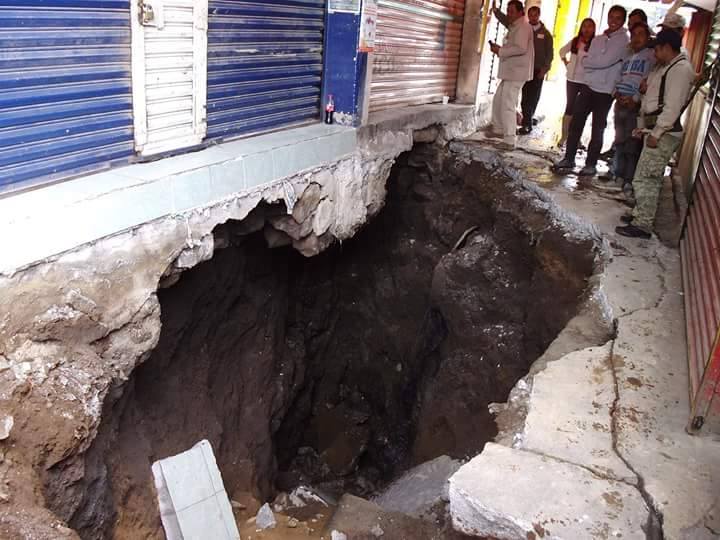 Se forma nuevo socavón en Ixtapaluca