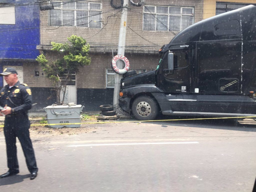 Tráiler se estrella en Constituyentes - trailer-constituyentes-1024x768