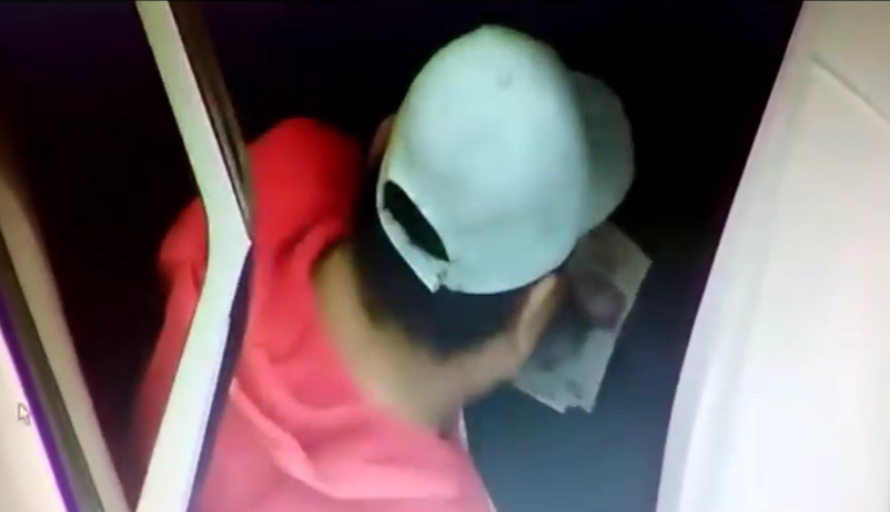 Video: policía recibe 'mordida' de conductor - transito-edomex2