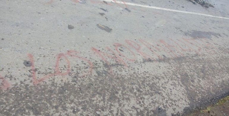 Incendian vehículos en Uruapan