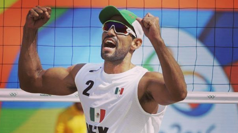 Mexicanos ganan en voleibol de playa y avanzan a octavos