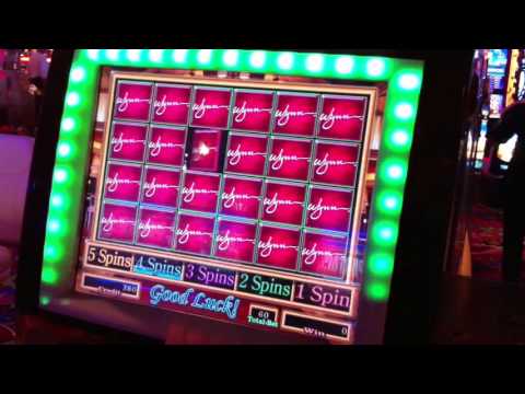 Mujer gana 10.7 mdd en máquina de Las Vegas - wynn2