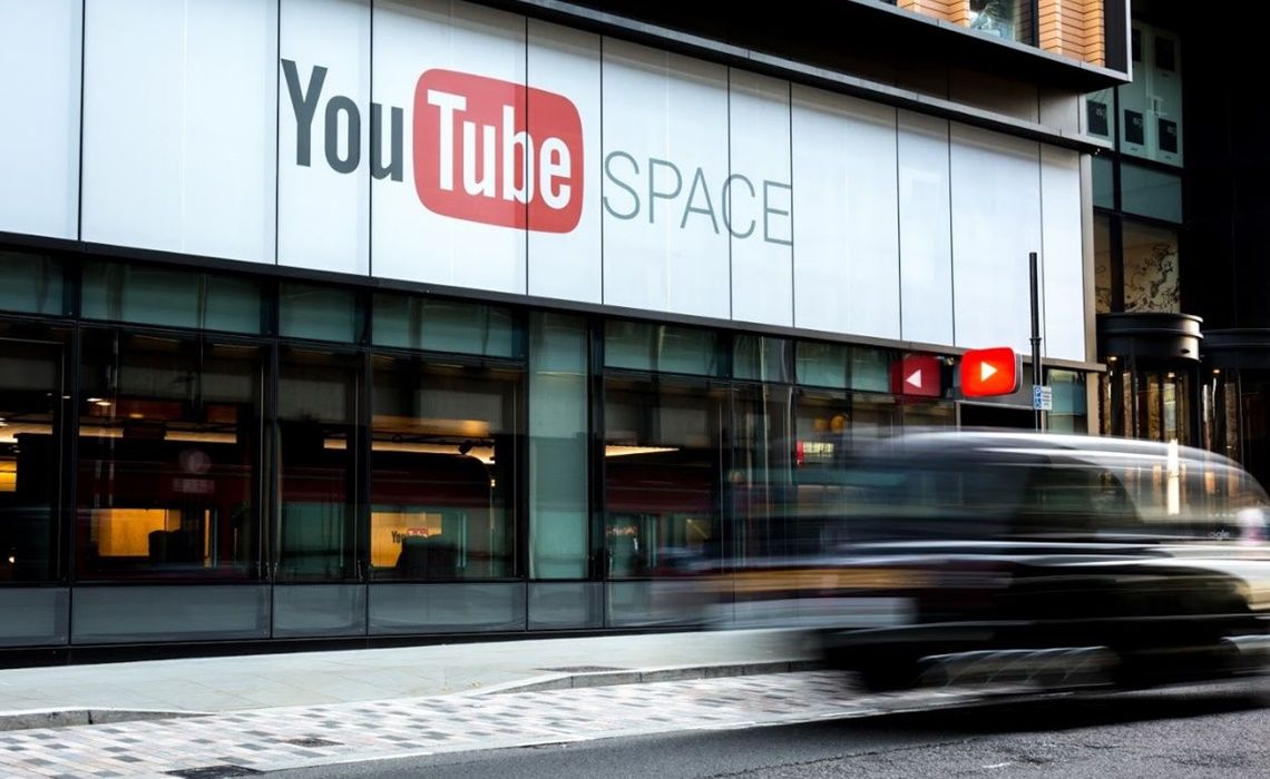 YouTube abrirá su primera tienda física - youtube-space-london-3