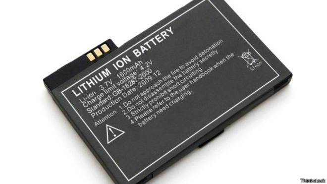 Por qué explotan las baterías de teléfono - 150825161740_lithium_battery_thinkstock_624x351_thinkstock