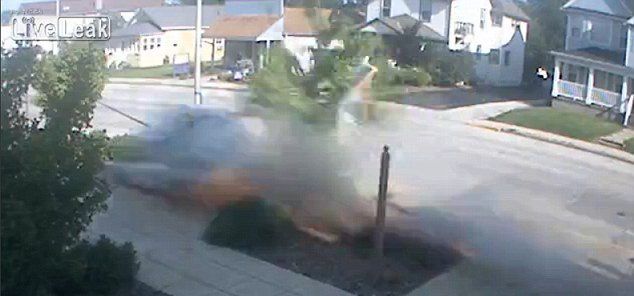 Video: conductor se estrella a gran velocidad en EE.UU.