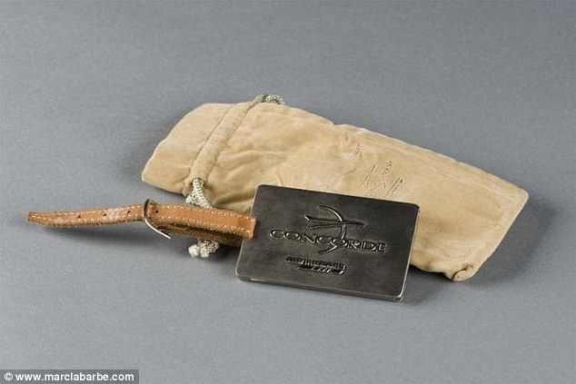 Subastarán artículos del Concorde - 38A63A6600000578-3799906-image-a-8_1474465646225