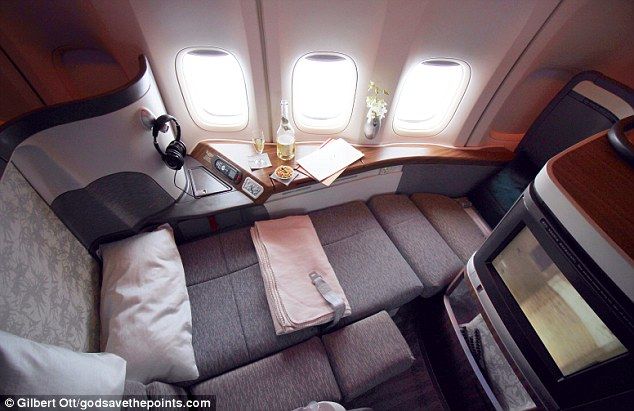 Experto revela cómo conseguir ascensos gratis en vuelos - 38D6FBAB00000578-3809536-image-a-54_1474978083283