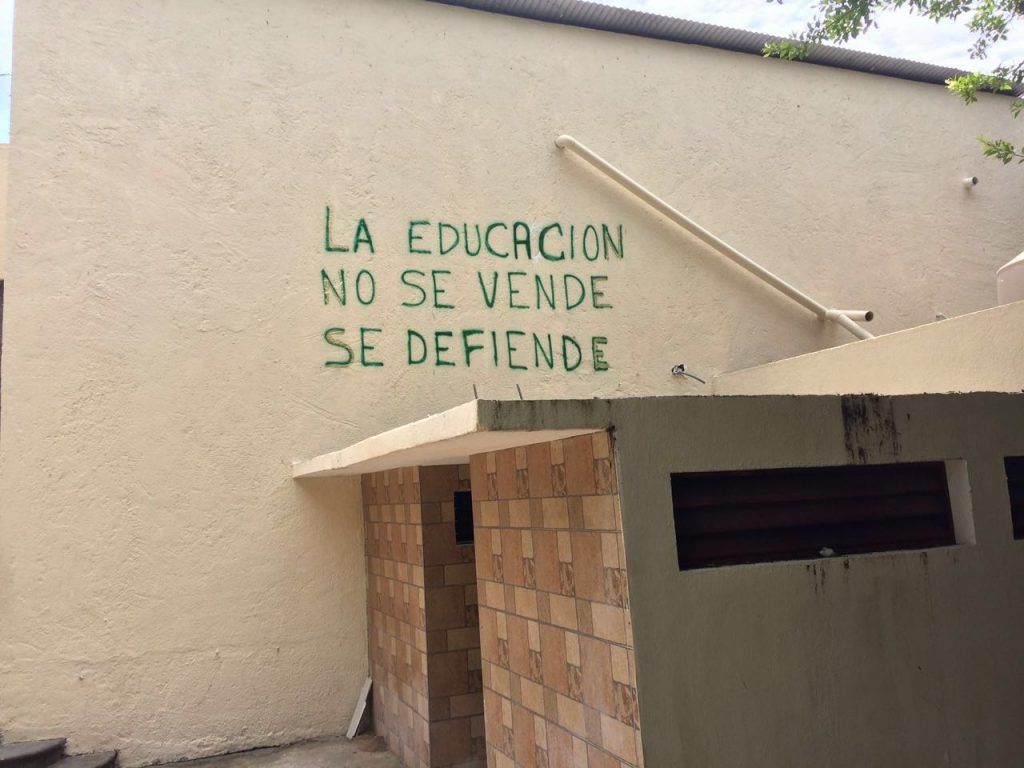 Liberan maestros el Ayuntamiento de Acapulco - 83d5474e-7fb6-4d69-8f77-2a05d374b0b3-1024x768