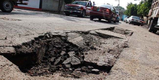 Anuncian empresas ganadoras de licitación para bachear la Ciudad de México