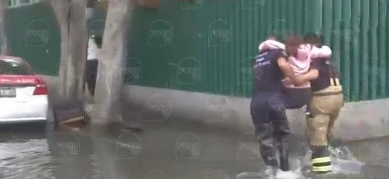 Fuga de agua en Azcapotzalco - Captura-de-pantalla-2016-09-02-a-las-12.07.13