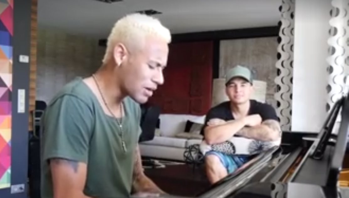 Video: Neymar debuta en el mundo musical