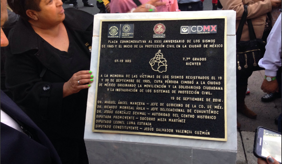 Retiran placa por aniversario del terremoto de 1985 con magnitud errónea