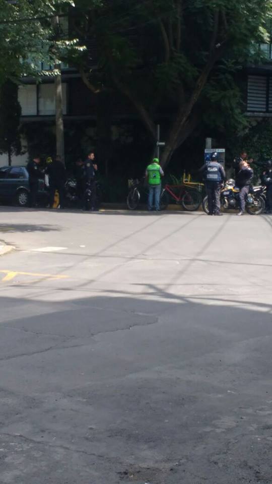 Intento de asalto desata balacera en la Nápoles - Colonia-Nápoles-2