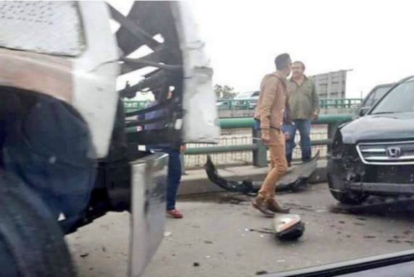 Caos vial en la México-Pachuca por choque - Cs4a5rwUEAE_7BG-600x401