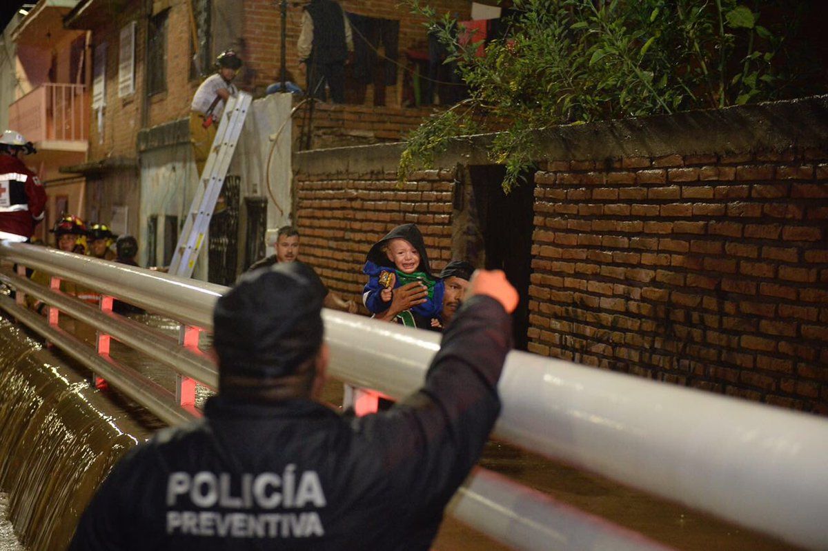 Cinco muertos por inundaciones en Durango