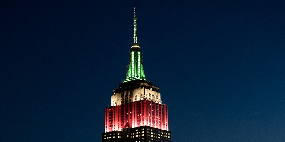 El Empire State se ilumina con la bandera de México