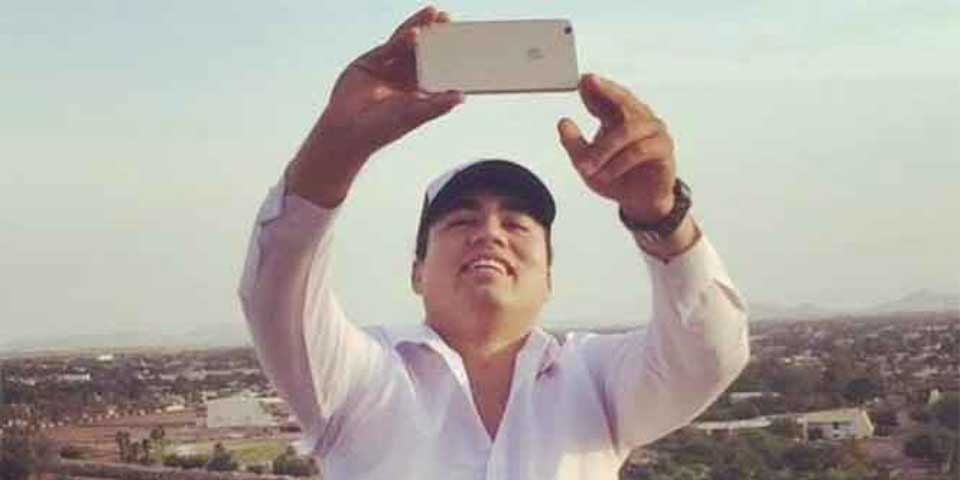 Renuncia funcionario tras burlarse de los que no tienen iPhone 7