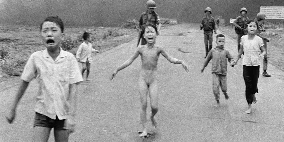Facebook censura foto icónica de Vietnam que muestra desnudo