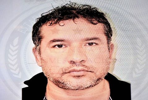 PGR acusará a líder de Guerreros Unidos de plagiar a los 43 normalistas - Fuerzas-federales-capturaron-Sidronio-octubre_MILIMA20160907_0026_11