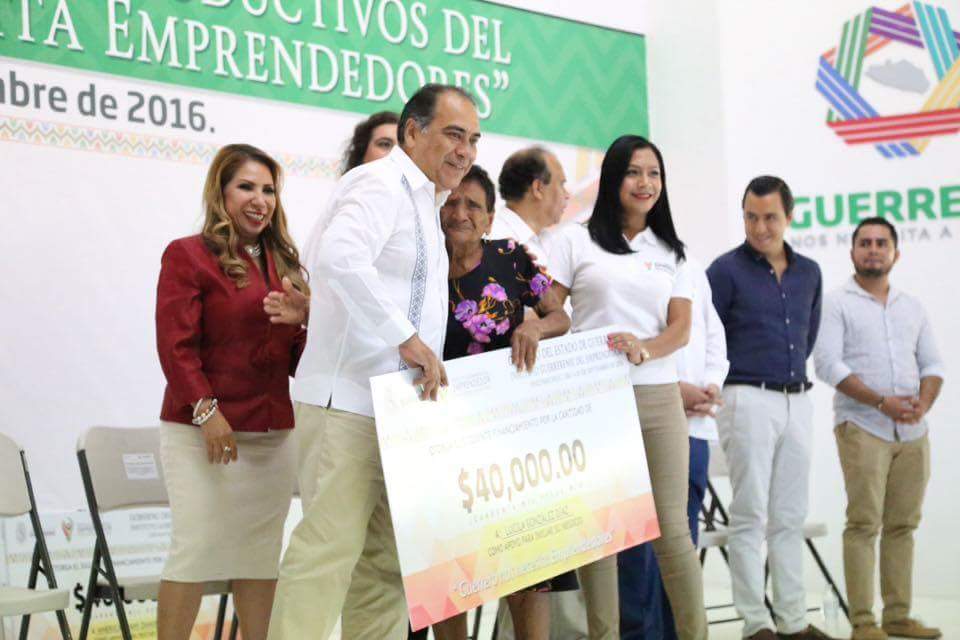 Anuncia Héctor Astudillo inversión de 10 mdp para emprendedores