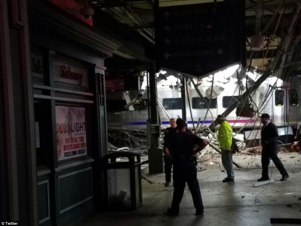Galería: el accidente de tren en Nueva Jersey - Hoboken-12