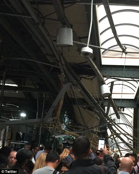 Galería: el accidente de tren en Nueva Jersey - Hoboken-15