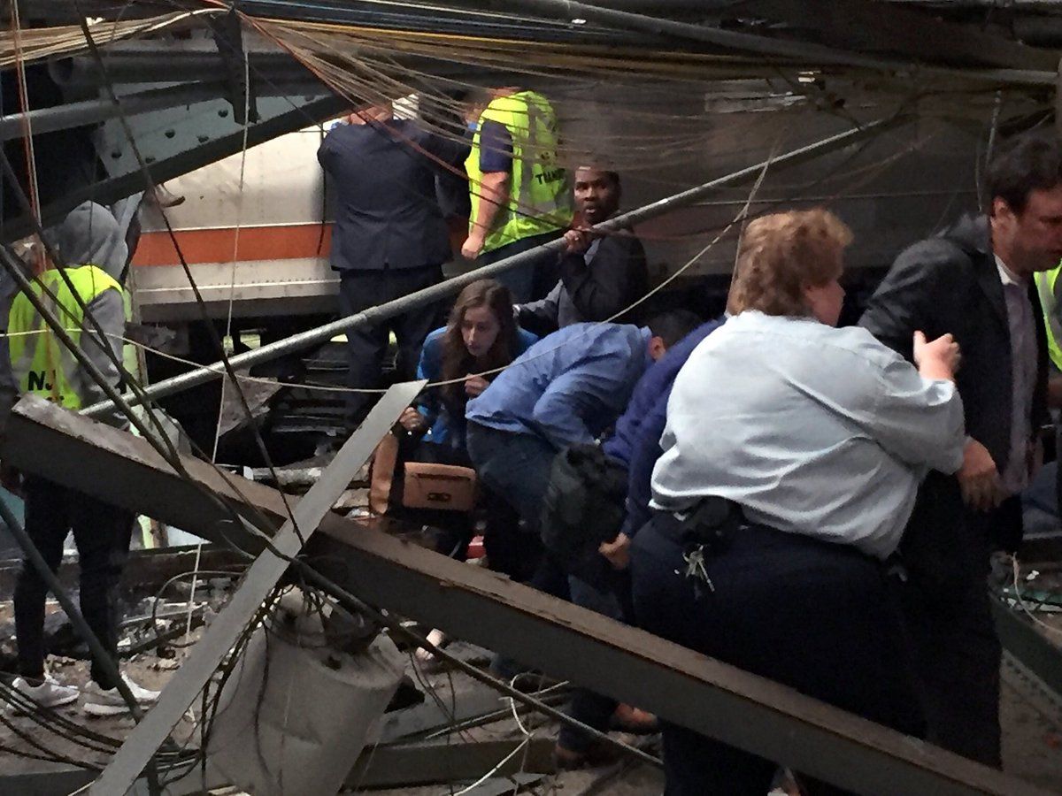 Galería: el accidente de tren en Nueva Jersey - Hoboken-BantuSportsNews-2