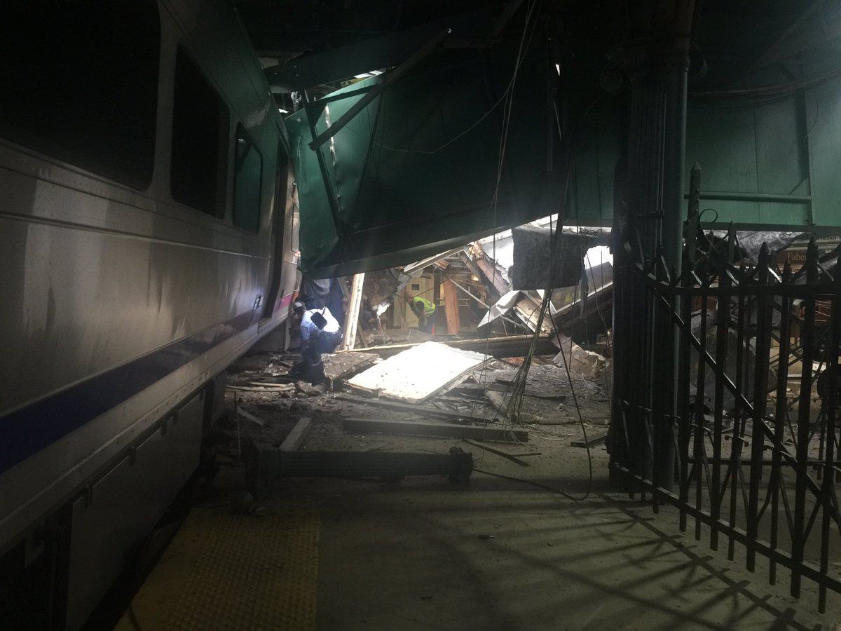 Galería: el accidente de tren en Nueva Jersey - Hoboken-rustysombrero-2