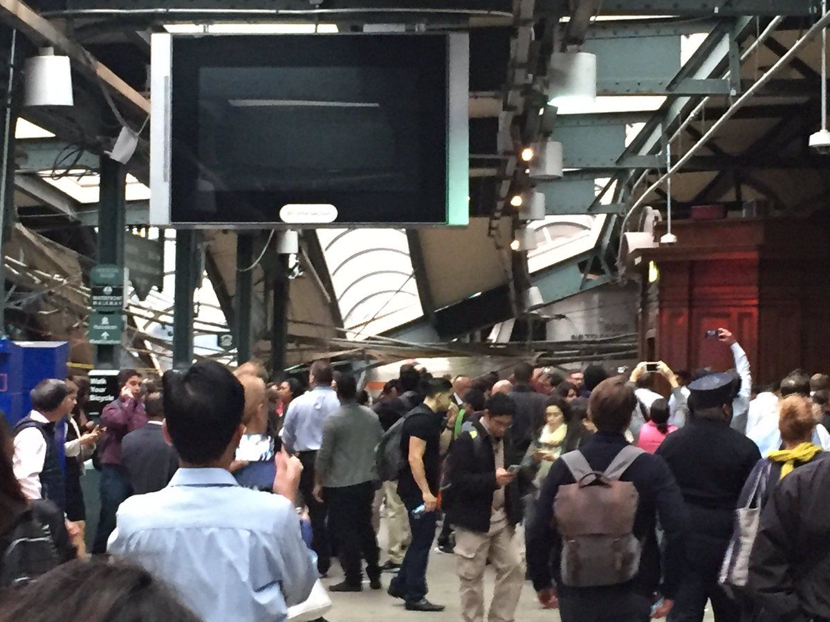 Galería: el accidente de tren en Nueva Jersey - Hoboken-shootbydaylight-2