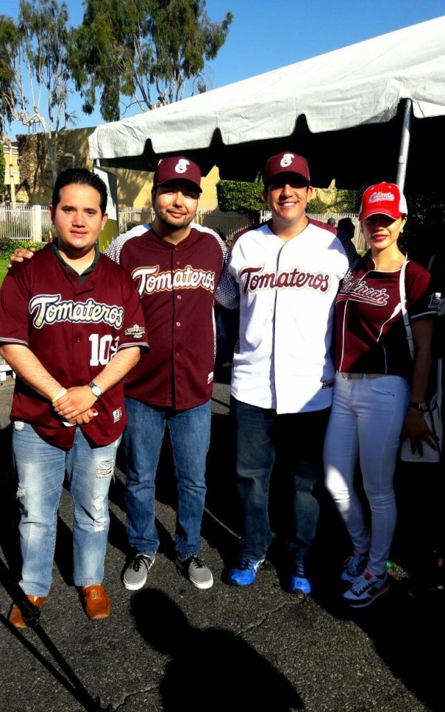 Serie del Caribe Culiacán 2017 desfila en Los Ángeles - IMG-20160918-WA0020-641x1024