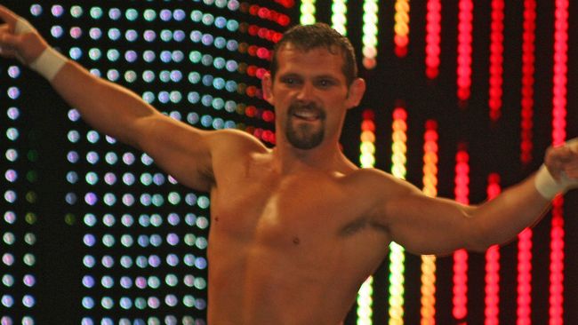 Acuchillan a exluchador de la WWE
