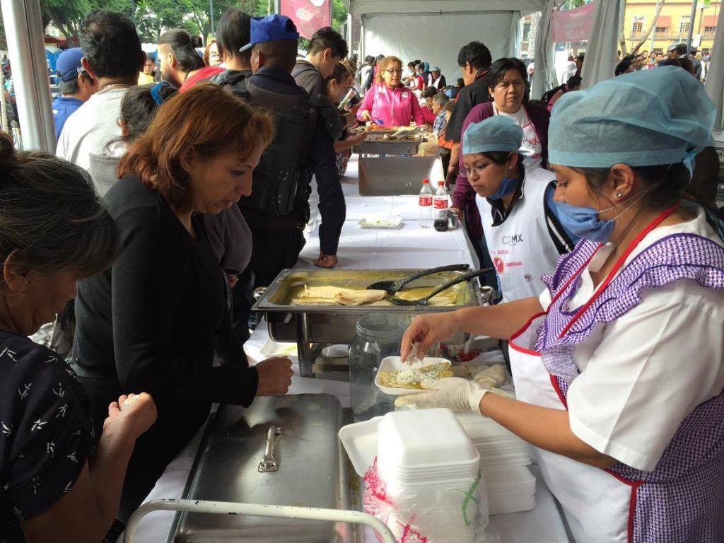 Click aquí para ver en vivo el homenaje a Juan Gabriel en Bellas Artes - Juan-Gabriel-7-1024x768