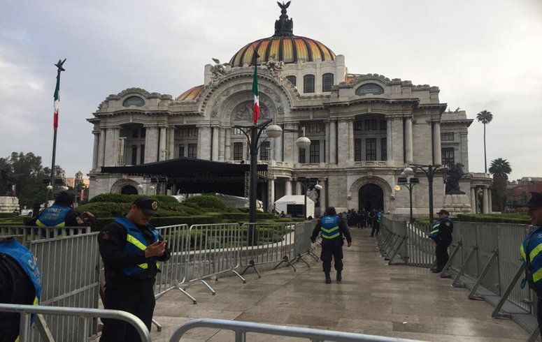 Bellas Artes abrirá a las 16:00 h para honrar a Juan Gabriel - Juan-Gabriel-Bellas-Artes-Siete24Noticias