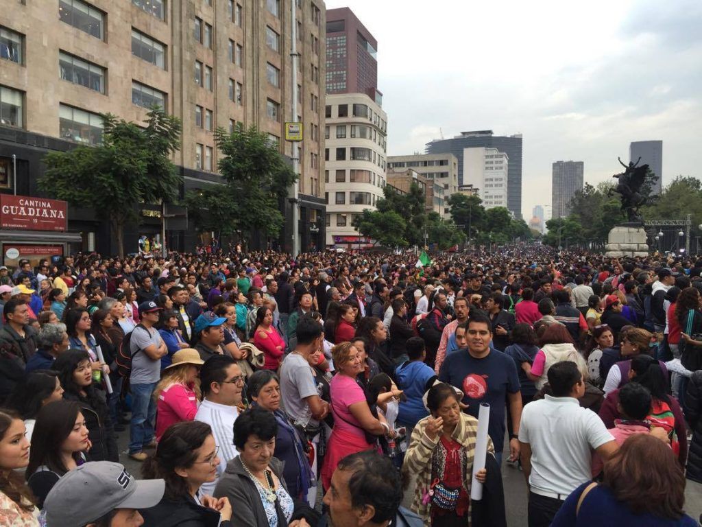 Click aquí para ver en vivo el homenaje a Juan Gabriel en Bellas Artes - Juan-Gabriel-en-Bellas-Artes-2-1024x768