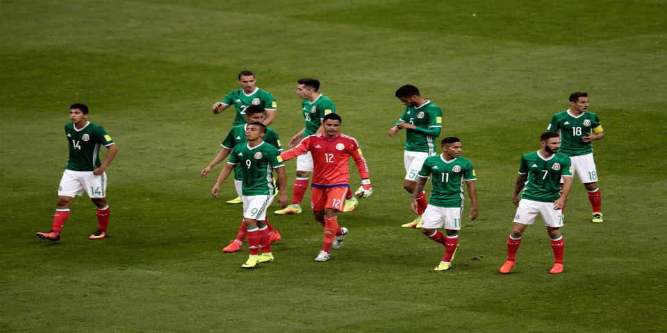 Un Azteca semivacío pide la salida de Osorio a pesar del empate